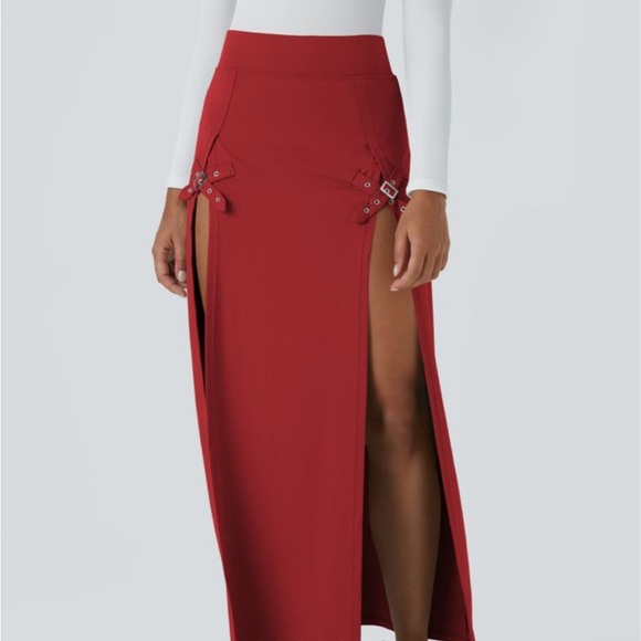 [Halara] NWT Waisted Decorative Buckle Split 2-in-1 Maxi
Casual Skirt - Picture 6 of 12